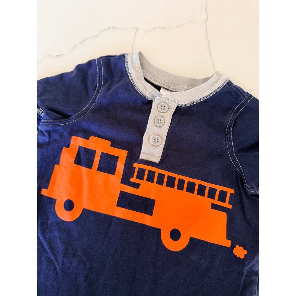 Hanna Andersson Fire Truck Romper - Size 80 (12-18M) - Picture 3 of 5